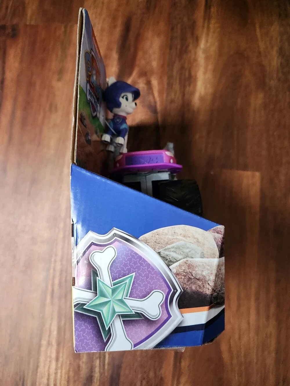 Paw Patrol Rescue Wheels Roxi Exclusive Vehicle & Figure, New in Box